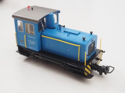 Lot 97 - An OXFORD RAIL OO gauge Janus diesel shunting...