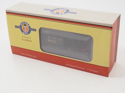 Lot 98 - A MODEL RAIL (by RAPIDO TRAINS) OO gauge Class...