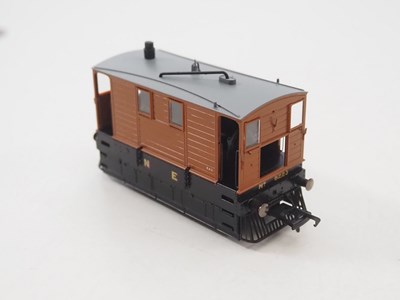 Lot 98 - A MODEL RAIL (by RAPIDO TRAINS) OO gauge Class...