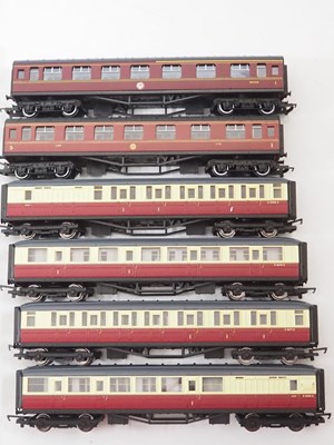 Lot 105 - A very large crate of unboxed OO gauge...