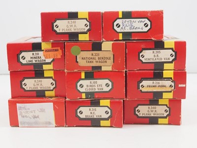 Lot 107 - A group of HORNBY OO gauge wagons, mostly...