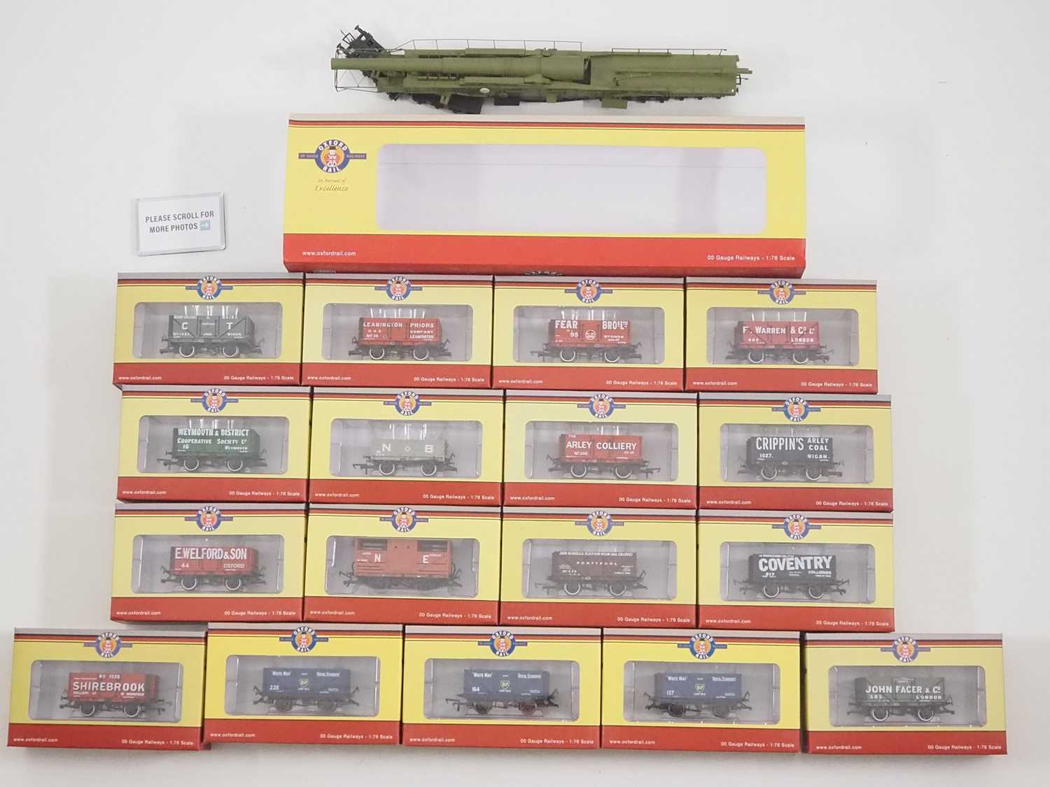 Lot 125 - A group of OXFORD RAIL OO gauge wagons, in...