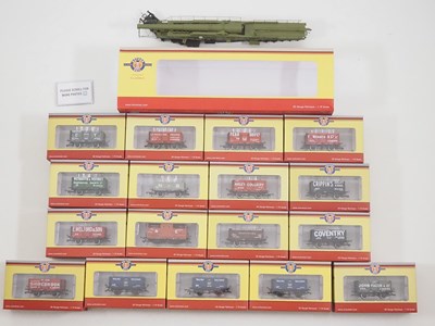Lot 125 - A group of OXFORD RAIL OO gauge wagons, in...