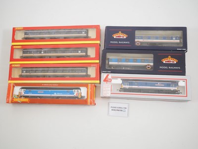 Lot 126 - A group of OO gauge Network South East rolling...