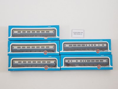 Lot 173 - A group of AIRFIX OO gauge Mark 2 passenger...