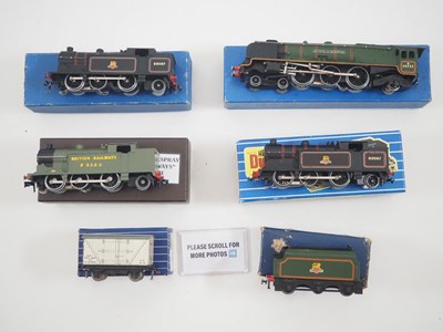 Lot 196 - A group of HORNBY DUBLO OO gauge 3-rail...
