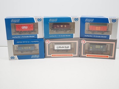 Lot 198 - A group of limited edition OO gauge wagons...