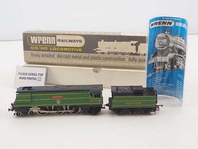 Lot 206 - A WRENN OO gauge W2266 Bulleid Pacific steam...