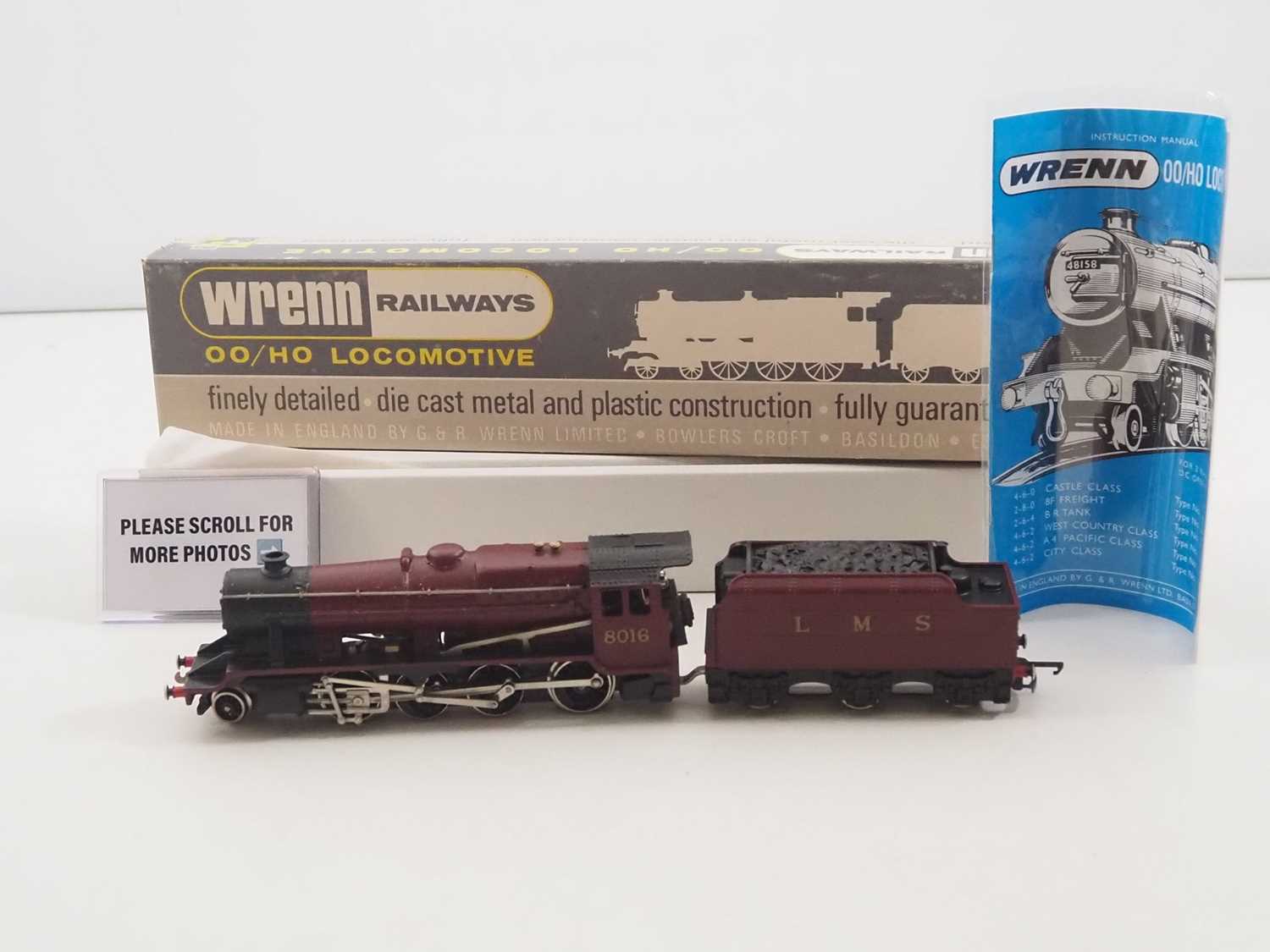 Lot 210 - A WRENN OO gauge W2272 LMS 8F Freight...