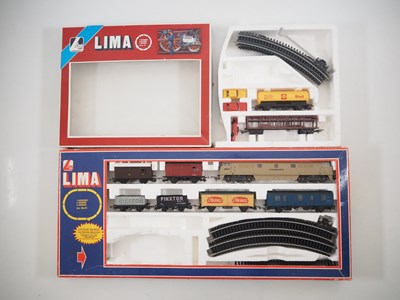 Lot 232 - A LIMA OO gauge freight train set comprising a...