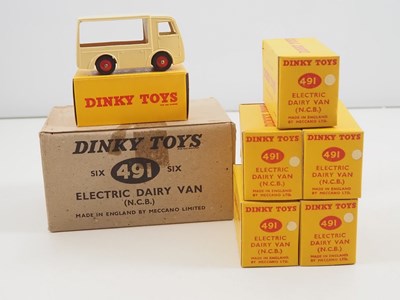 Lot 715 - A DINKY trade box of 6x 30V/491 diecast...