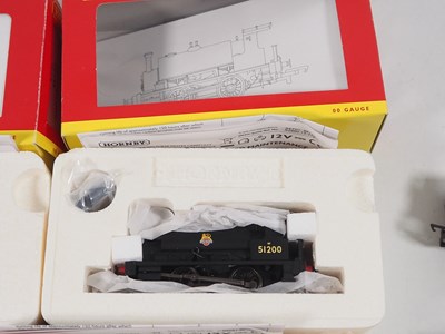 Lot 44 - A group of boxed and unboxed HORNBY OO gauge...