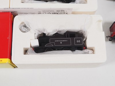 Lot 44 - A group of boxed and unboxed HORNBY OO gauge...