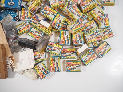 Lot 60 - A large quantity of OO gauge vintage model...
