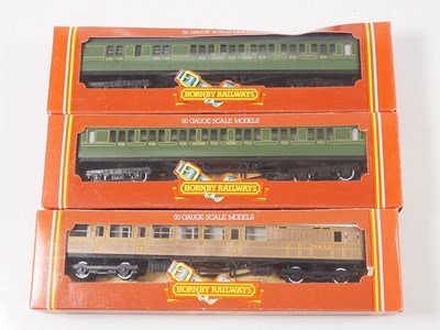 Lot 67 - A quantity of boxed and unboxed OO gauge...