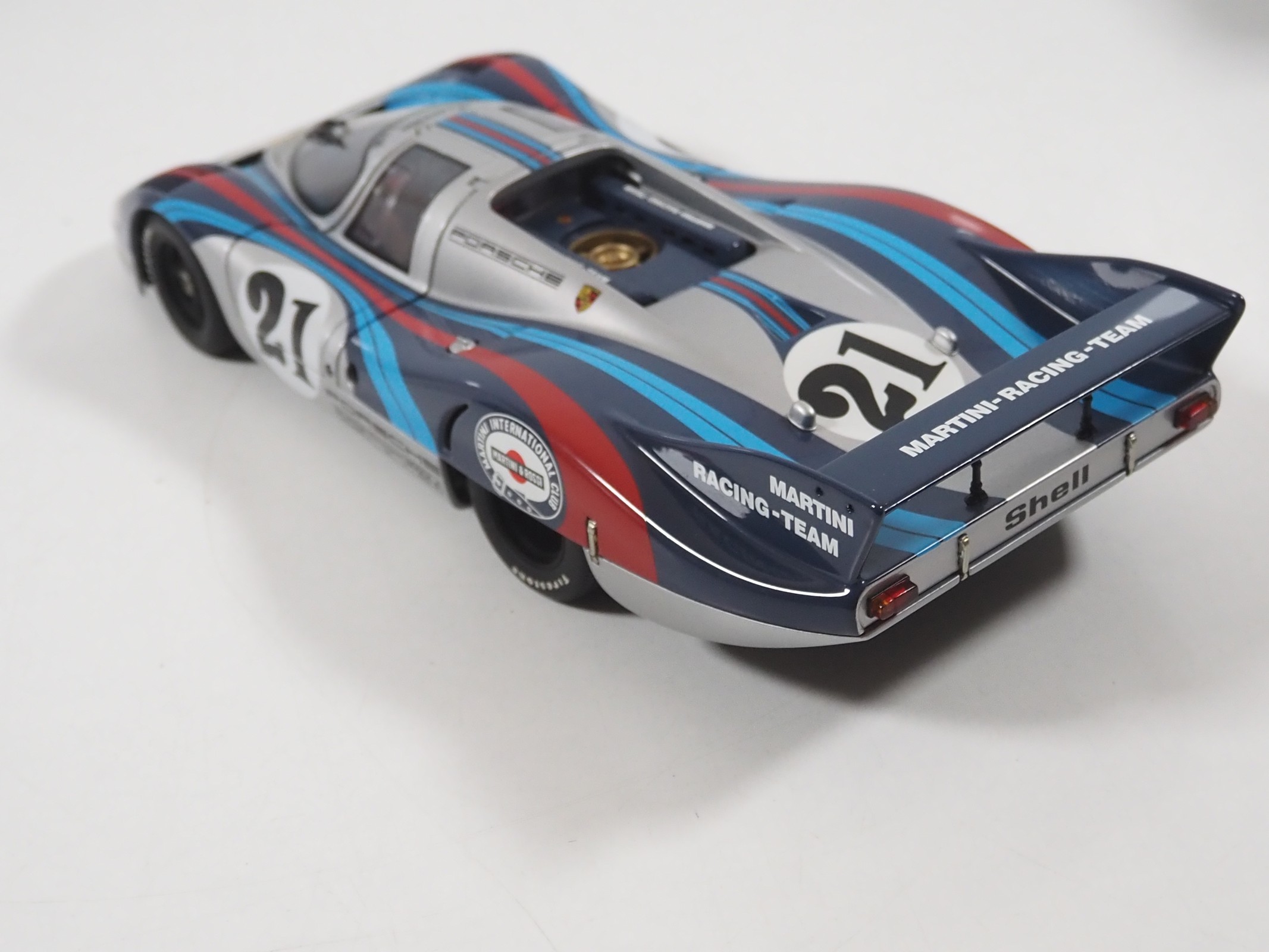 Lot 242 - An AUTOART 1:18 scale Porsche 917 Long Tail