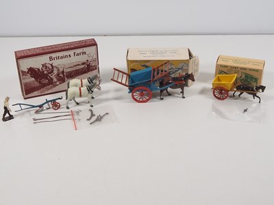 Lot 422 - A group of boxed BRITAINS models comprising a...