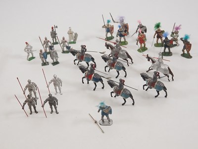 Lot 467 - A group of diecast medieval knights and...