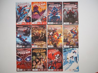 Lot 23 - AMAZING SPIDER-MAN VOL.3 #7 to 18 (12 in Lot) -...