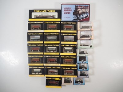Lot 5 - A mixed group of N gauge model railways...
