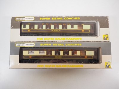 Lot 52 - A pair of WRENN OO gauge Pullman cars...