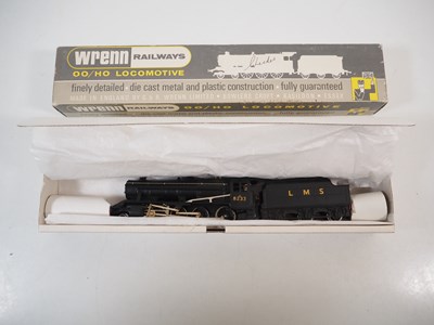 Lot 59 - A WRENN OO gauge W2225A Class 8F steam...