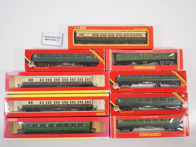 Lot 85 - A group of HORNBY OO gauge passenger coaches...