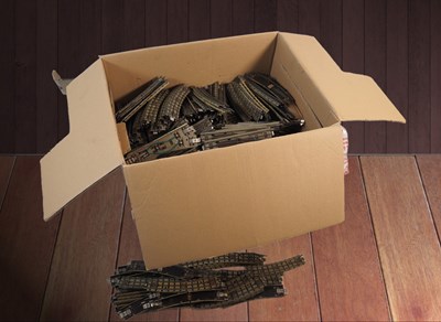 Lot 159 - A large box (circa 20kg plus!) of HORNBY DUBLO...