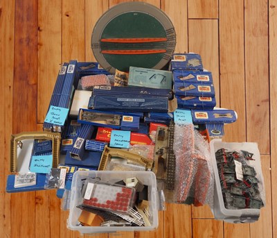 Lot 162 - A very large shipping box full of mostly...