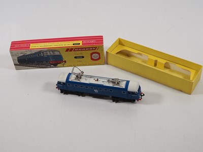 Lot 208 - A HORNBY DUBLO OO gauge 2-rail 2245 Class AL1...