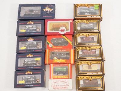 Lot 233 - A group of OO gauge wagons by BACHMANN, HORNBY,...