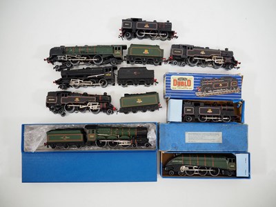 Lot 241 - A group of boxed and unboxed HORNBY DUBLO OO...