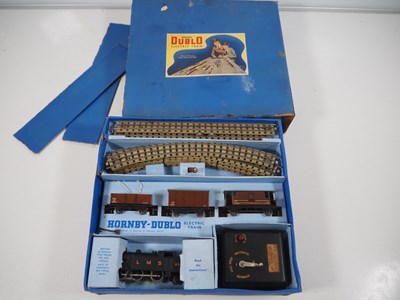 Lot 250 - A HORNBY DUBLO 3-rail OO gauge EDG7 Tank Goods...