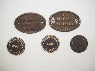 Lot 260 - A group of cast iron wagon plates, mainly LMS...