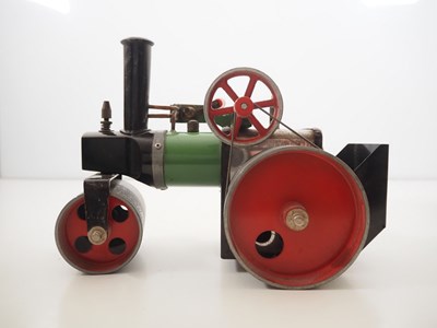 Lot 267 - A MAMOD live steam road roller, with burner,...