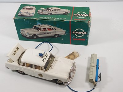 Lot 281 - A GAMA 3759 West German production battery...