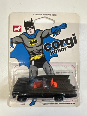 Lot 1 - CORGI Juniors #69 Batman Batmobile on original...