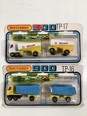 Lot 68 - MATCHBOX '900' series twin packs (2) - All...