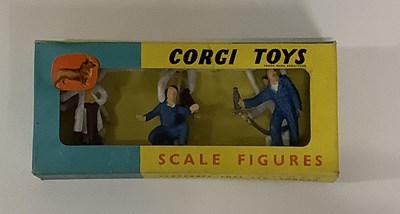 Lot 502 - A vintage CORGI #1505 garage attendants figure...