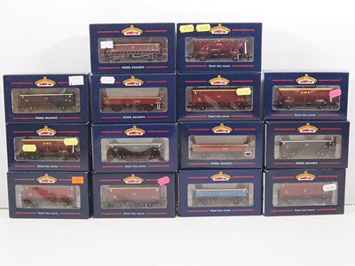 Lot 368 - A group of BACHMANN OO gauge modern image...