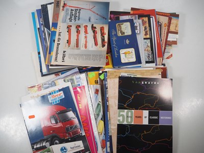 Lot 543 - A large group of mixed diecast toy catalogues...