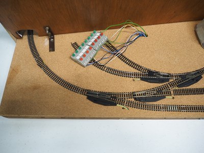 Lot 10 - An oval N gauge double sided test track with...