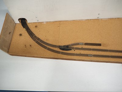 Lot 10 - An oval N gauge double sided test track with...