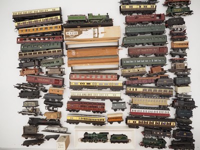 Lot 151 - A large quantity of unboxed OO gauge locos and...