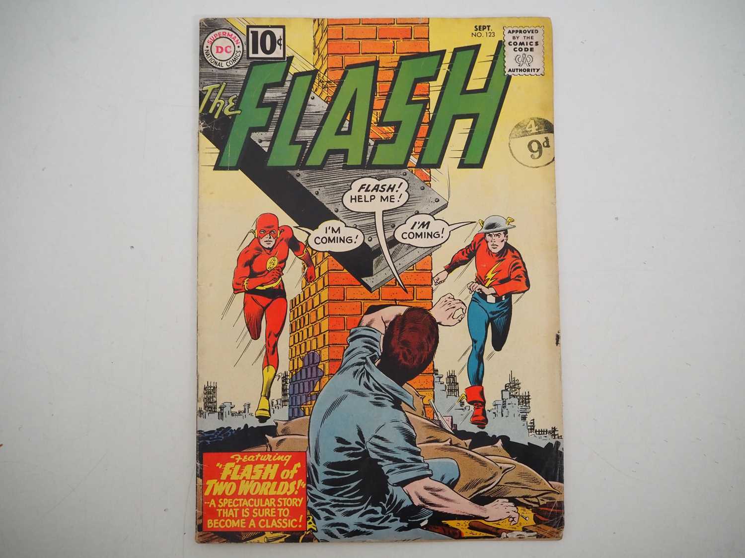 Lot 106 - FLASH #123 (1961 - DC) - Key issue which...