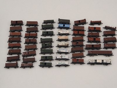 Lot 7 - A quantity of unboxed N gauge predominantly...