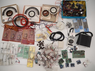 Lot 16 - A large quantity of N gauge digital and...