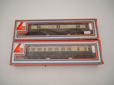 Lot 64 - A group of mixed boxed and unboxed OO gauge...