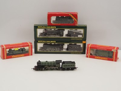 Lot 65 - A group of boxed and unboxed OO gauge steam...