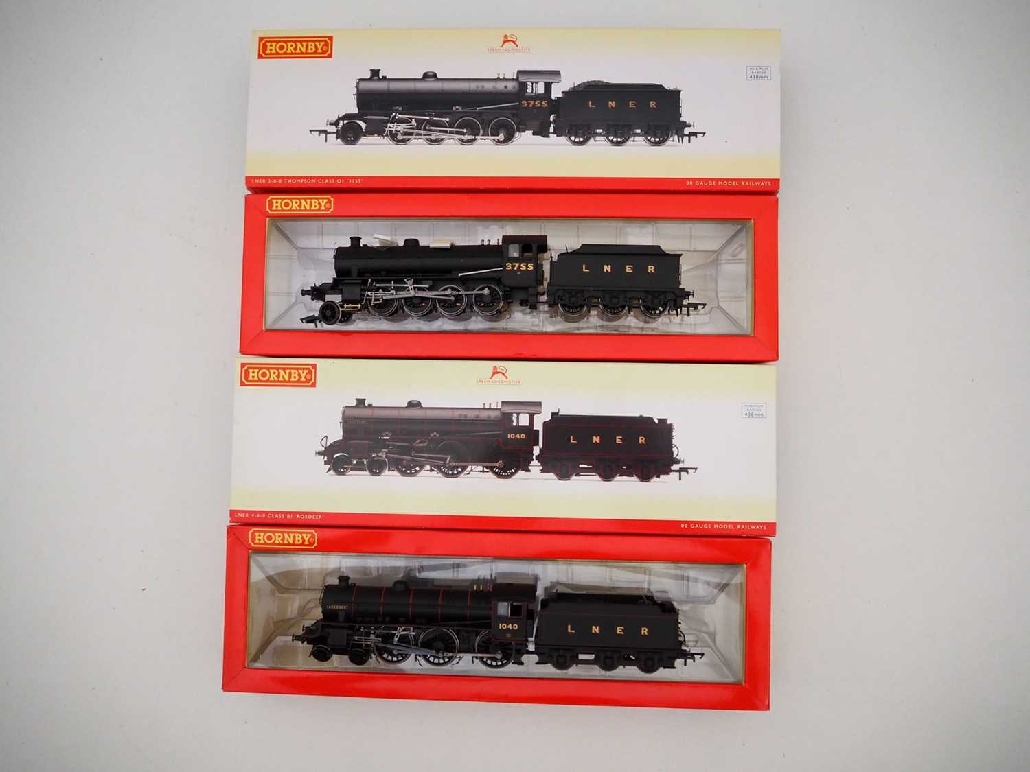 Lot 92 - A pair of HORNBY OO gauge LNER steam...